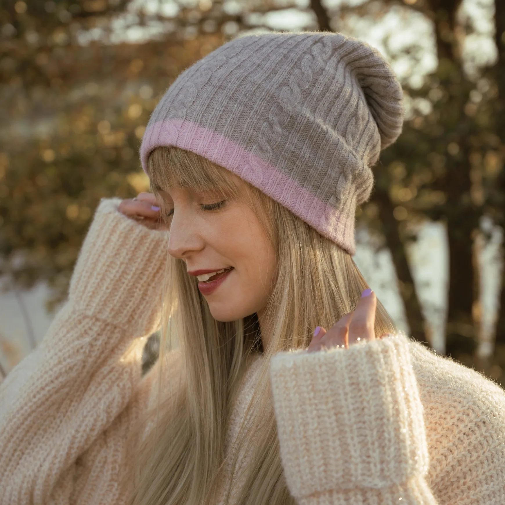 Women's Reversible Beanie